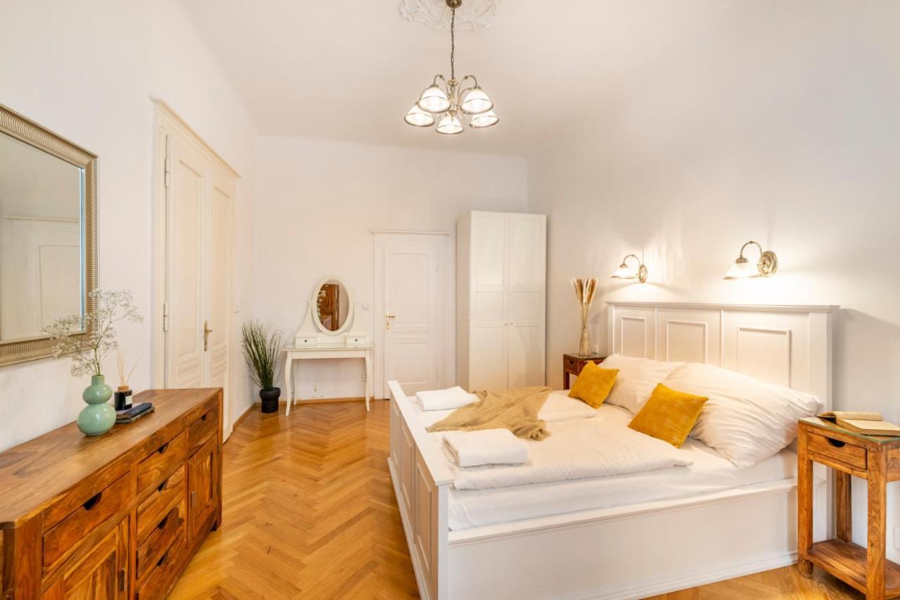 Templova - Old Town Apartments プラハ エクステリア 写真